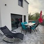 Paradise Podstrana