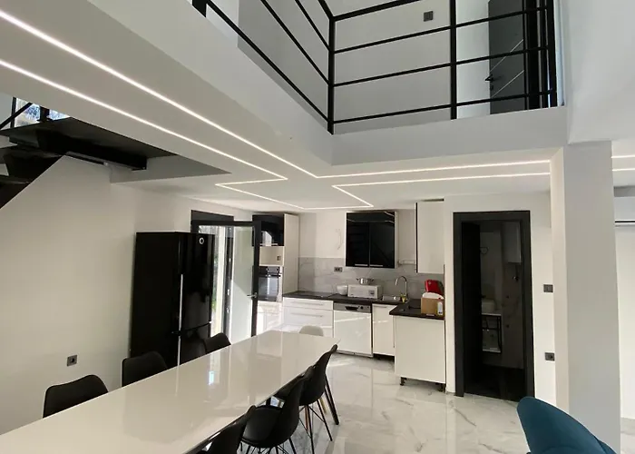 Paradise Villa *